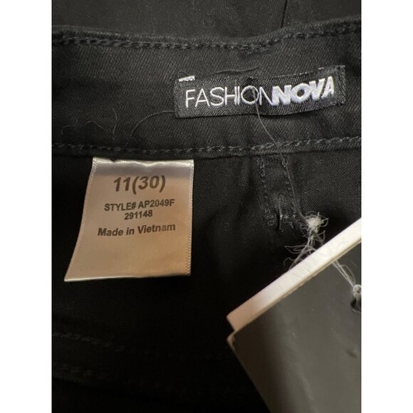 NEW! Fashion Nova Black Bell Bottom Distressed Jeans Women's Size 11 - Picture 10 of 11